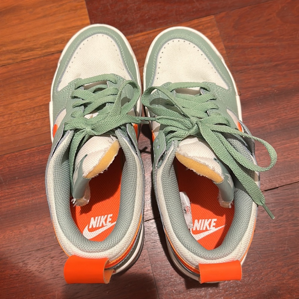 Nike Dunks - Picture 2 of 4